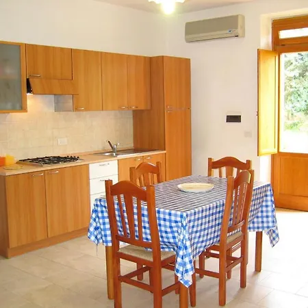 Torre Del Golfo * Cropani