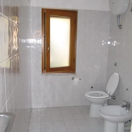 Kır Evi Torre Del Golfo *